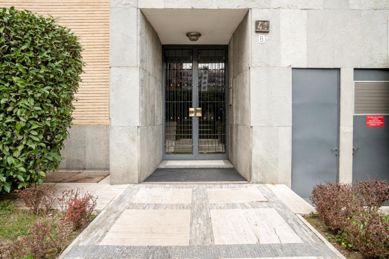 밀라노 Elegante Bilocale In Zona Tortona 아파트 외부 사진